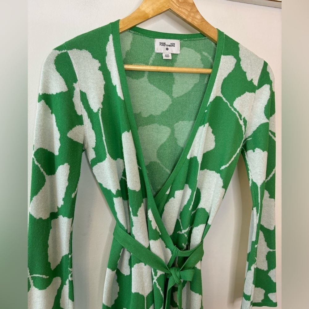 Diane Von Furstenberg X Target Green Ginko Print Wrap Tunic Sweater